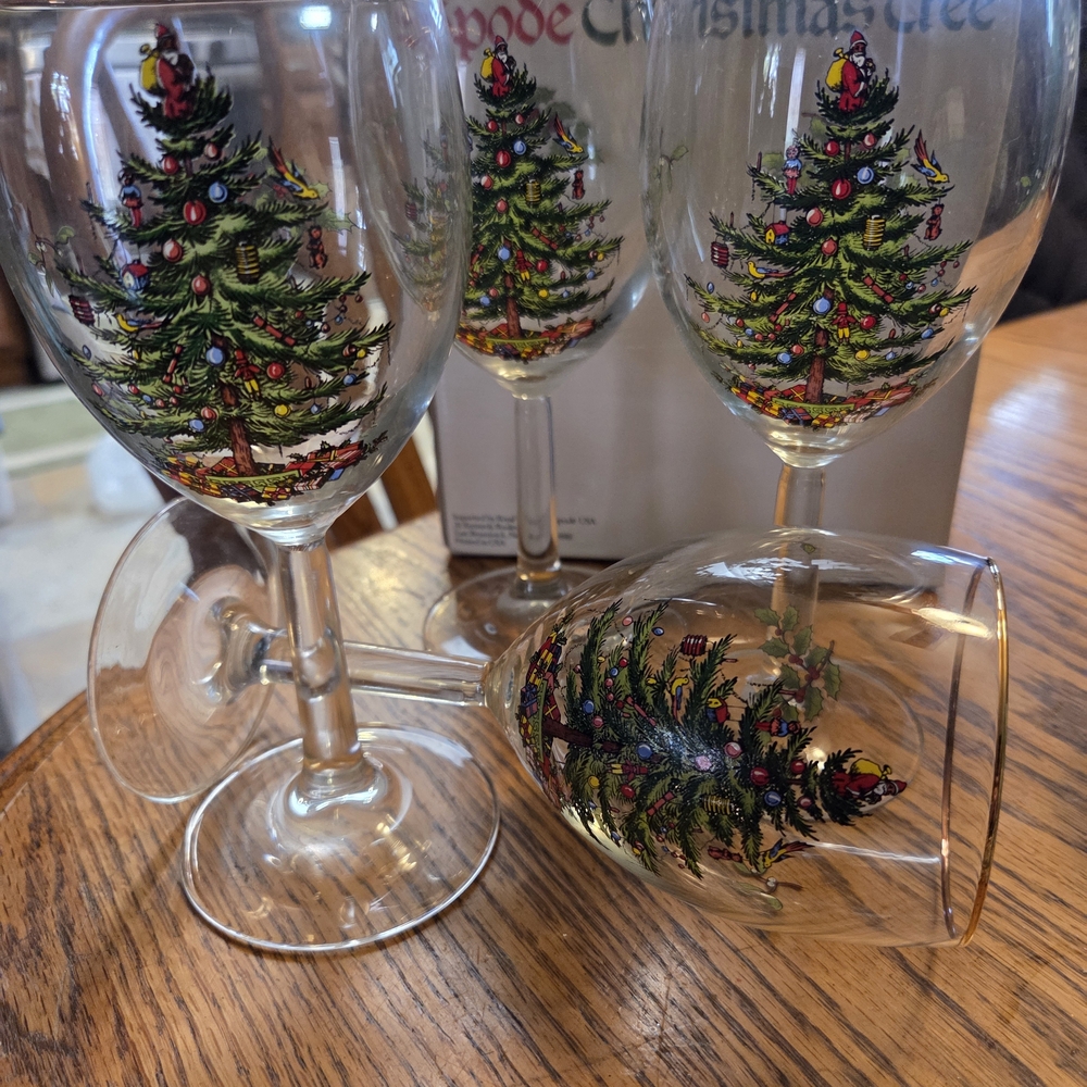 Spode Holiday Wine Glasses with Christmas Tree Design